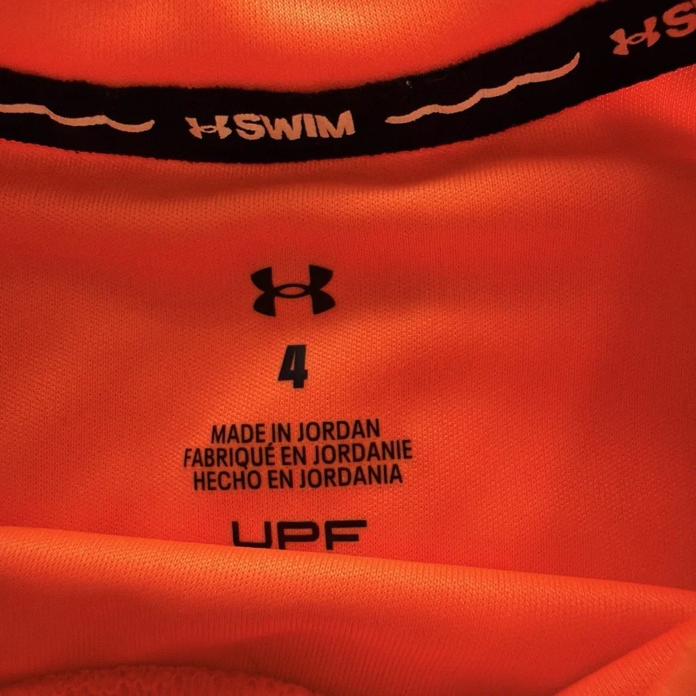 Under Armour Boys Rashguard, Swim Top, Orange Short Sleeve Size 4 *SEE NOTES*